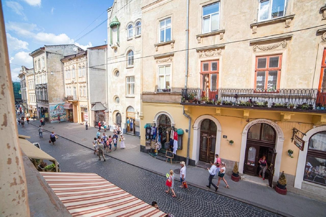 Lux Apartment on Virmenska 3- with 2 separate bedrooms Lviv Extérieur photo